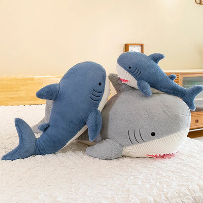 Grosse Peluche Requin Mignon