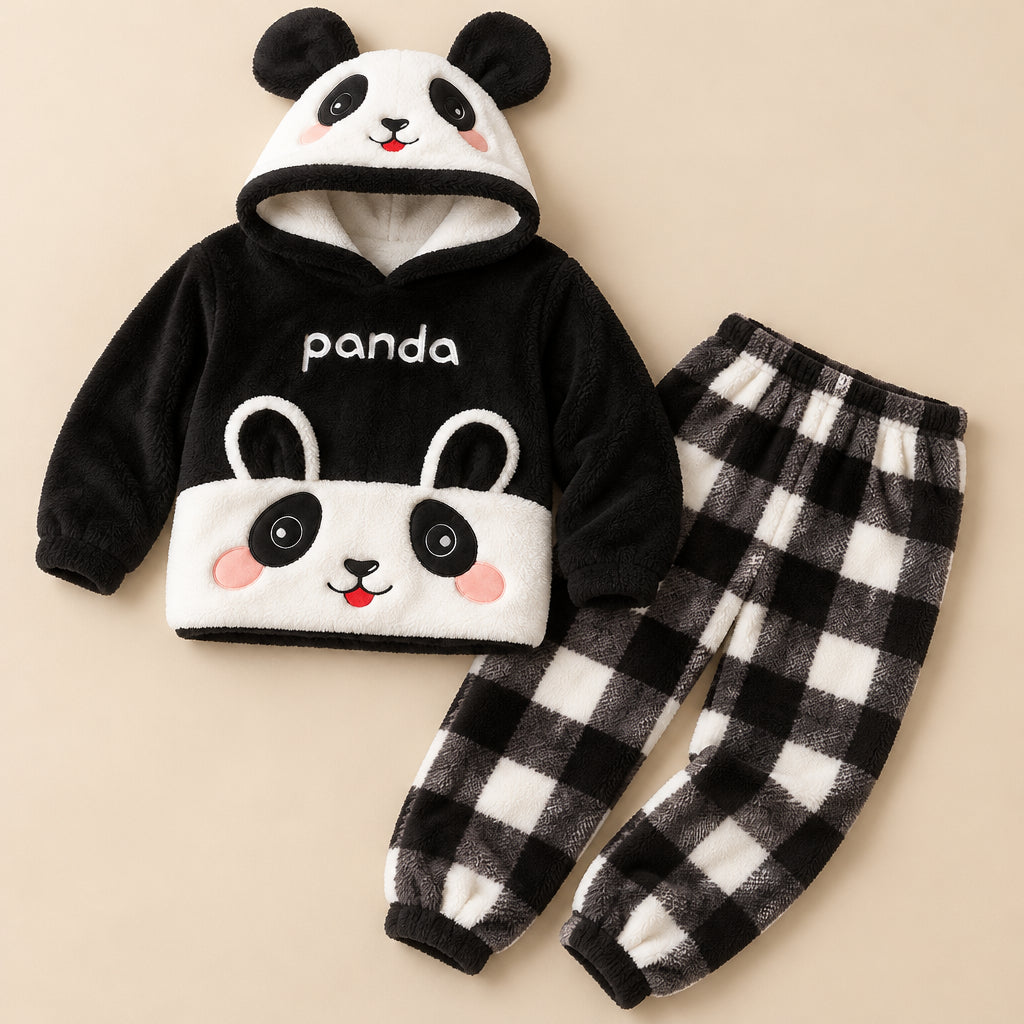 Ensemble pyjama deux pièces Pyjama moumoute panda noir doux posé à plat sur fond beige, sans personne
