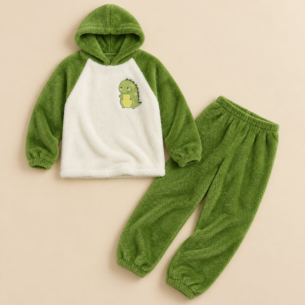 Ensemble pyjama deux pièces Pyjama pilou pilou grenouille verte à capuche adulte posé à plat sur fond beige, sans personne