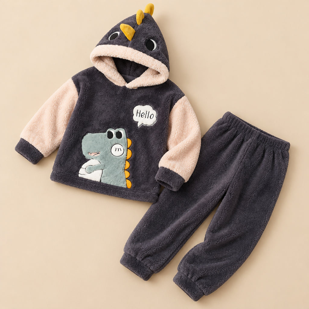Ensemble pyjama deux pièces Ensemble pyjama dinosaure grande taille homme posé à plat sur fond beige, sans personne