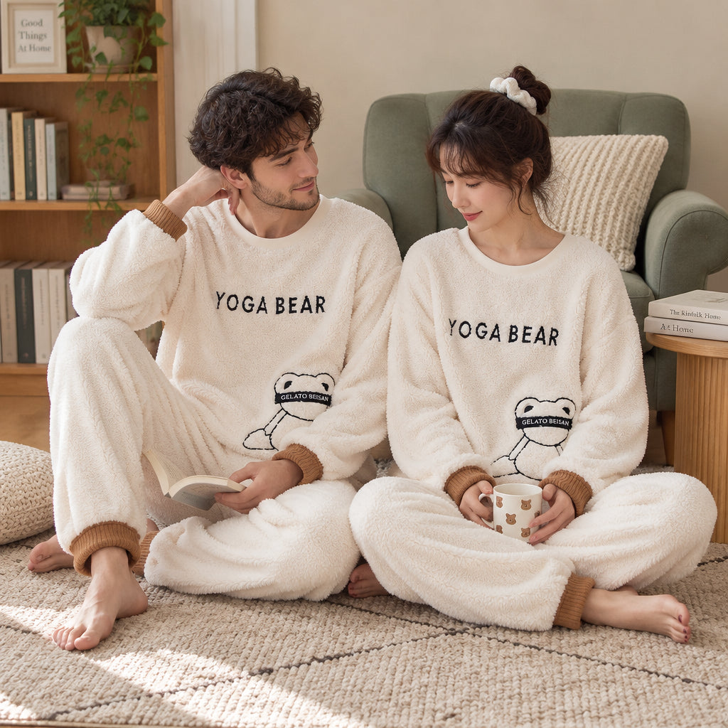 Cover frontale de Pyjama polaire couple ours ivoire mignon, portée et entièrement visible