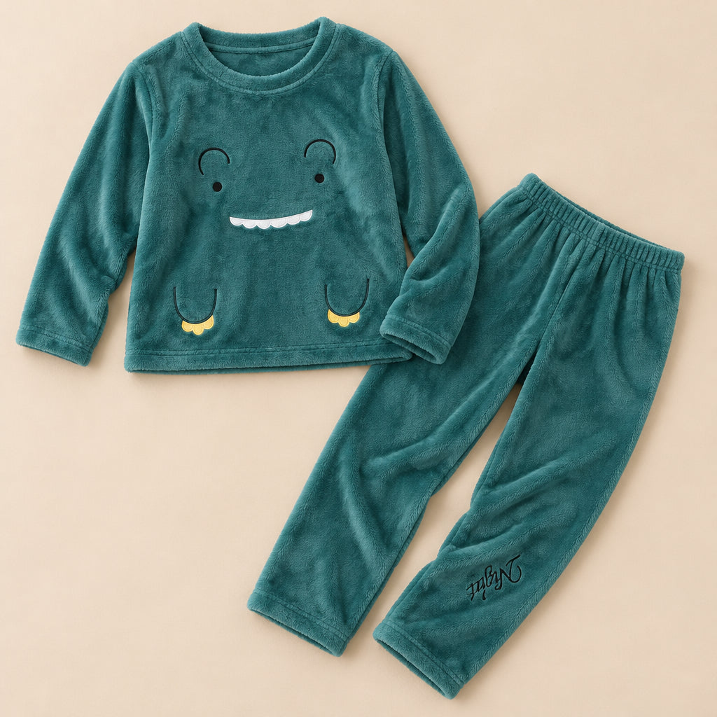 Ensemble pyjama deux pièces Pyjama chaud couple animal vert canard posé à plat sur fond beige, sans personne