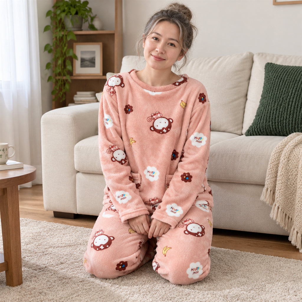 Cover frontale de Pyjama chaud femme et ado singe rose mignon, portée et entièrement visible