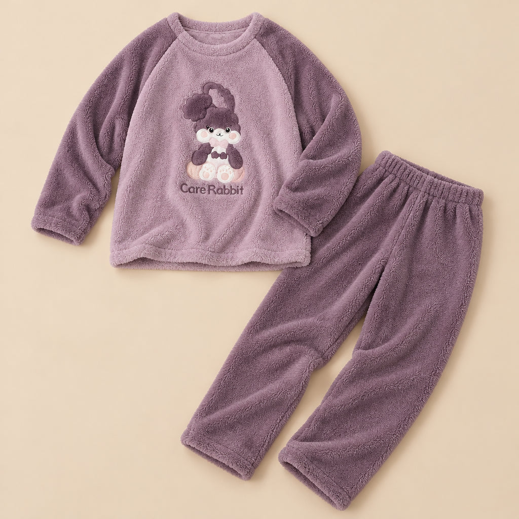 Ensemble pyjama deux pièces Ensemble pyjama fille et femme lapin prune posé à plat sur fond beige, sans personne
