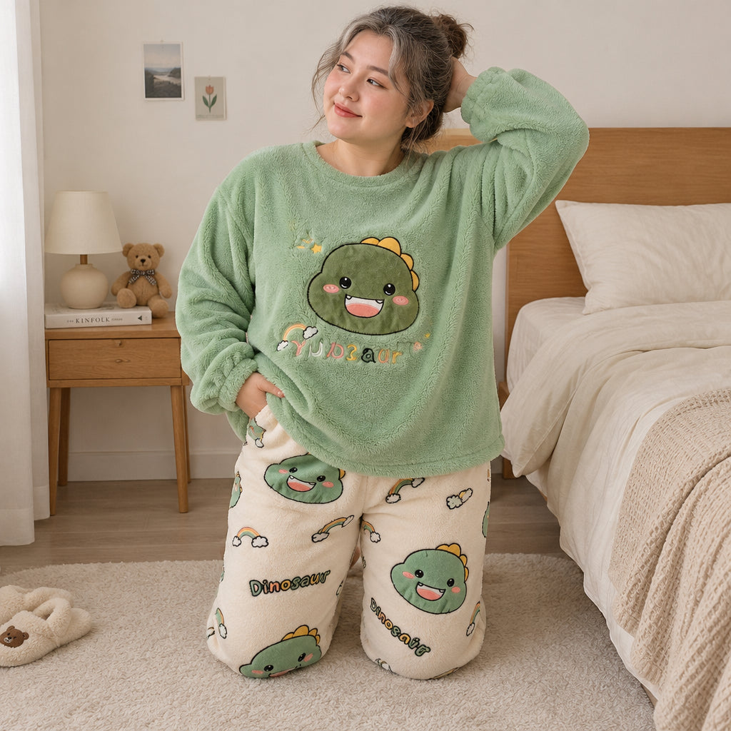 Cover frontale de Pyjama chaud femme et ado dinosaure vert et écru, portée et entièrement visible