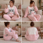 Quatre angles de Pyjama chaud femme et ado chat rose mignon porté