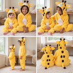 Quatre vues du Kigurumi girafe enfant doux porté