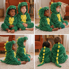 Quatre vues du Combi pyjama dragon vert enfant porté