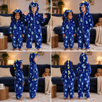 Quatre vues du Pyjama une pièce enfant imprimé dinosaures porté
