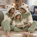 Famille portant Ensemble pyjama grenouille douce à capuche familial