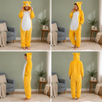 Quatre vues du Combinaison pyjama ours jaune adulte porté