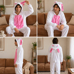 Quatre vues du Pyjama une pièce lapin à cœurs adulte porté